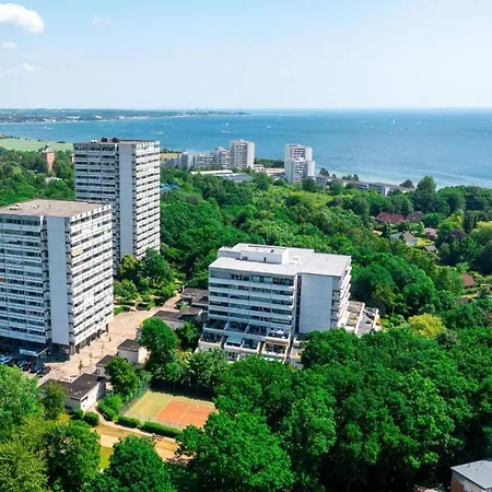 Ginys Meerblick Apartment *
