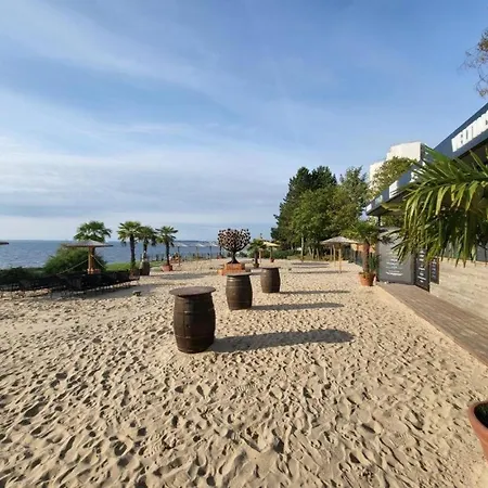 Ginys Meerblick Διαμέρισμα Sierksdorf